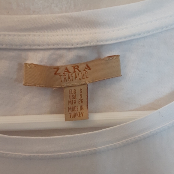 Zara Asymmetrical LS Cropped Top - Picture 4 of 5